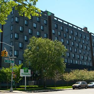 The Laguardia Hotel